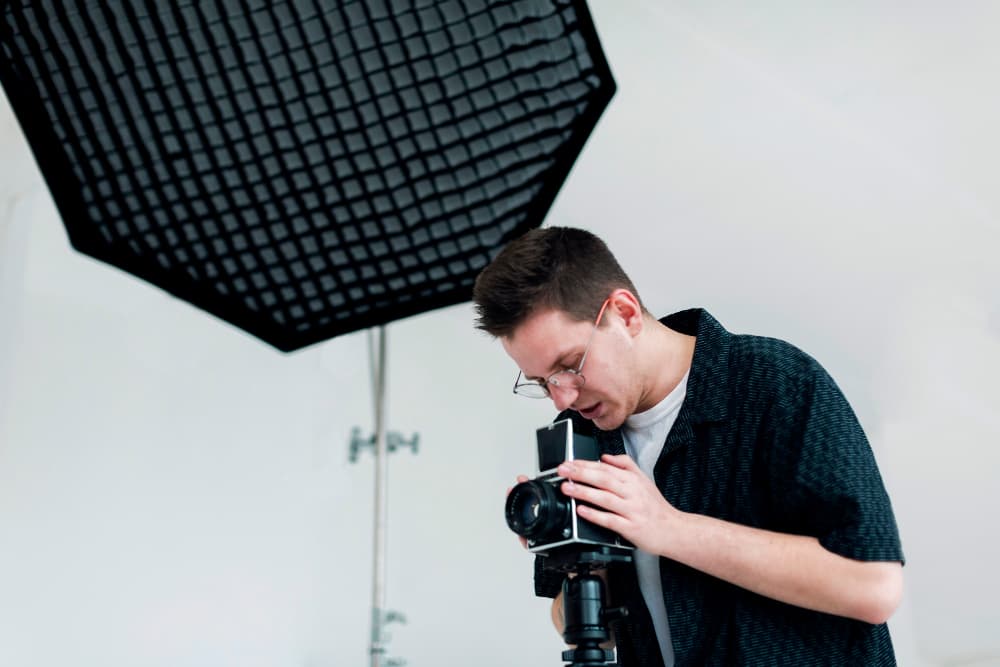 Why Should UAE Businesses Invest in Professional Media Production for Live Streaming?